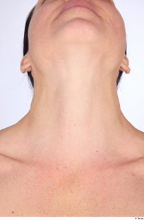 Hanane neck nude 0001.jpg